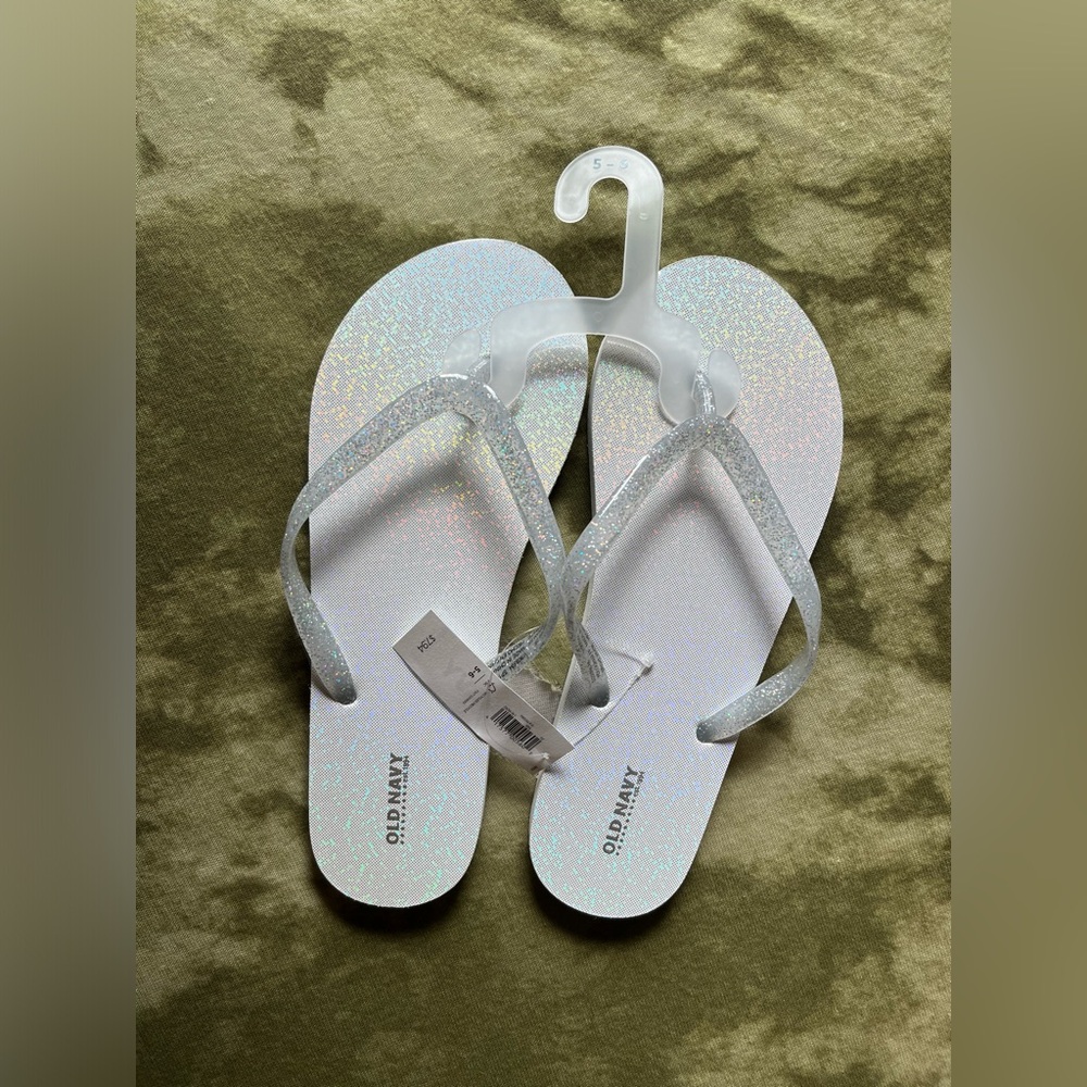 Women’s flip flops